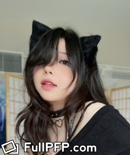 anika @anikauwu full-size profile picture FanCentro