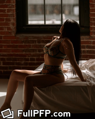 Brooke @brooke777 full-size profile picture Fansly