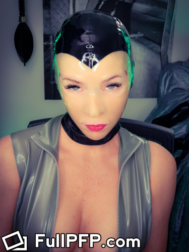 Latexrapture (Scarlett) @latexrapture full-size profile picture LoyalFans