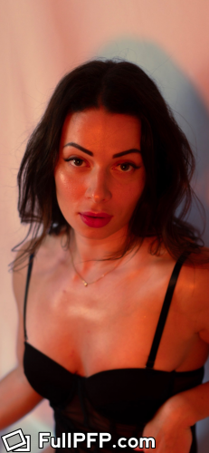 Manon In the Sun @manon_inthesun full-size profile picture FanCentro