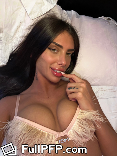 Soraya Zoe (soraya.zoe) OnlyFans Profile Picture