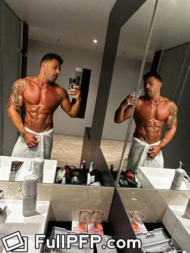 Thaurus @thaurus full-size profile picture OnlyFans